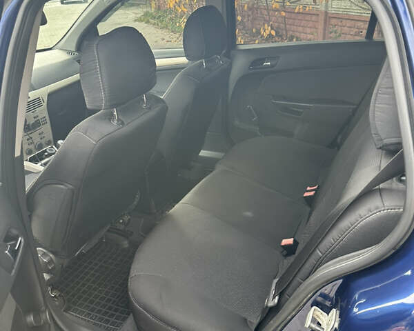 Синий Опель Астра, объемом двигателя 1.6 л и пробегом 246 тыс. км за 4700 $, фото 9 на Automoto.ua