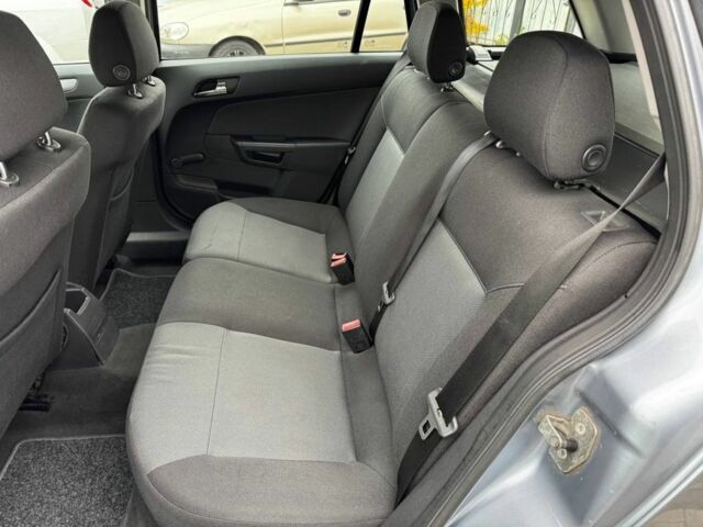 Синий Опель Астра, объемом двигателя 1.6 л и пробегом 190 тыс. км за 5900 $, фото 14 на Automoto.ua