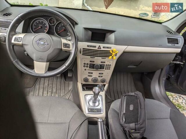 Синий Опель Астра, объемом двигателя 1.6 л и пробегом 215 тыс. км за 4450 $, фото 17 на Automoto.ua