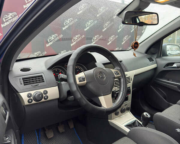 Синій Опель Астра, об'ємом двигуна 1.69 л та пробігом 274 тис. км за 5900 $, фото 23 на Automoto.ua