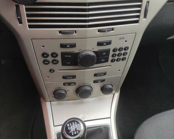 Синій Опель Астра, об'ємом двигуна 1.9 л та пробігом 310 тис. км за 2600 $, фото 17 на Automoto.ua