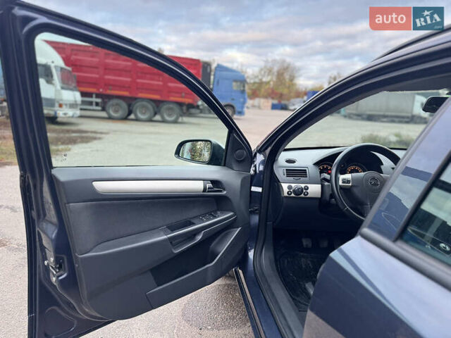 Синий Опель Астра, объемом двигателя 1.6 л и пробегом 260 тыс. км за 5750 $, фото 20 на Automoto.ua