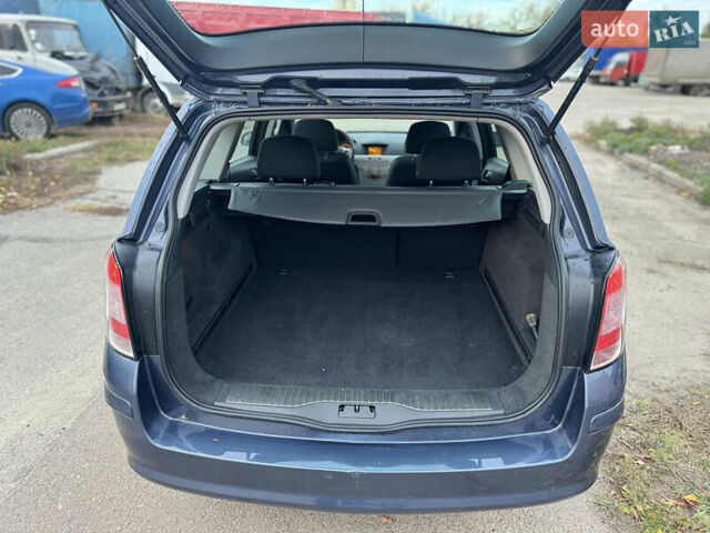 Синий Опель Астра, объемом двигателя 1.6 л и пробегом 260 тыс. км за 5750 $, фото 33 на Automoto.ua