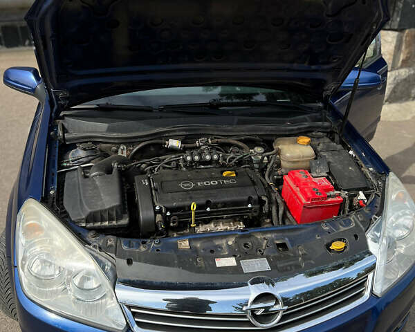 Синий Опель Астра, объемом двигателя 1.6 л и пробегом 245 тыс. км за 4800 $, фото 13 на Automoto.ua