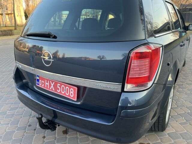 Синий Опель Астра, объемом двигателя 1.6 л и пробегом 265 тыс. км за 5600 $, фото 4 на Automoto.ua