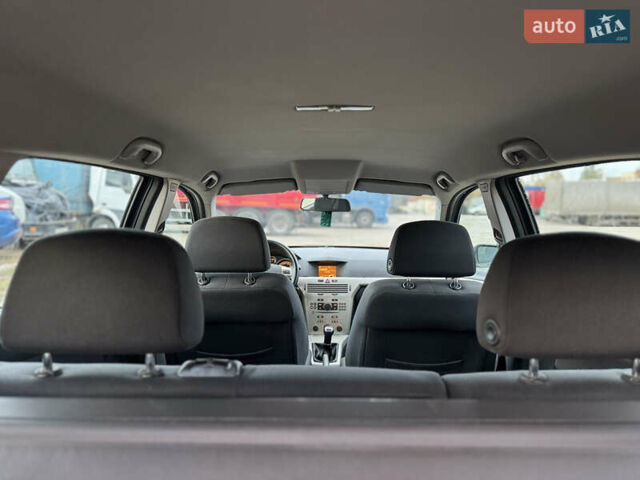 Синий Опель Астра, объемом двигателя 1.6 л и пробегом 260 тыс. км за 5750 $, фото 36 на Automoto.ua