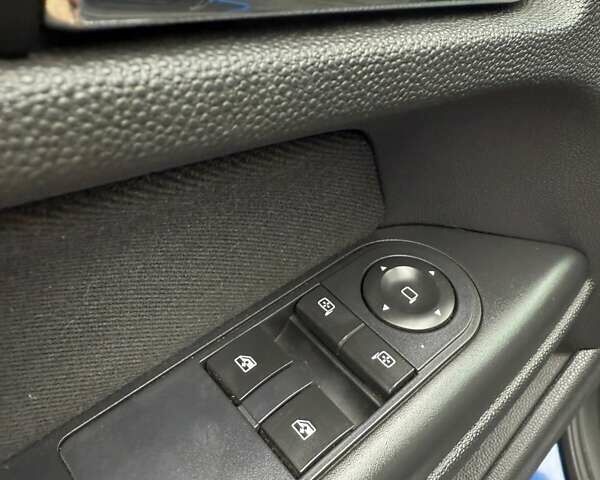 Синій Опель Астра, об'ємом двигуна 1.69 л та пробігом 274 тис. км за 5700 $, фото 25 на Automoto.ua