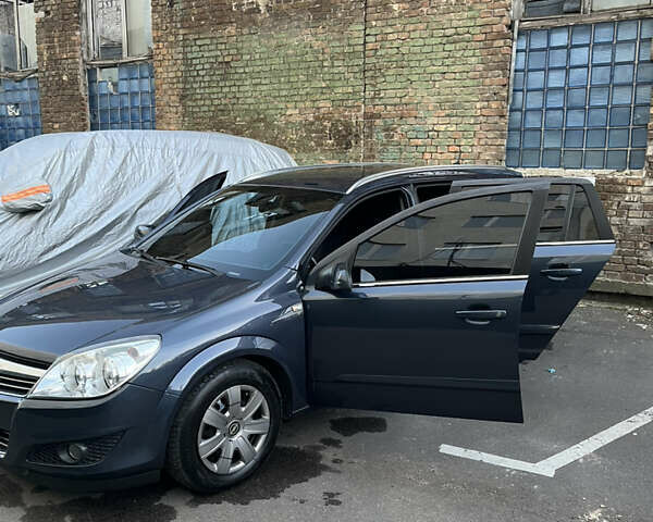 Синий Опель Астра, объемом двигателя 1.6 л и пробегом 263 тыс. км за 4700 $, фото 4 на Automoto.ua