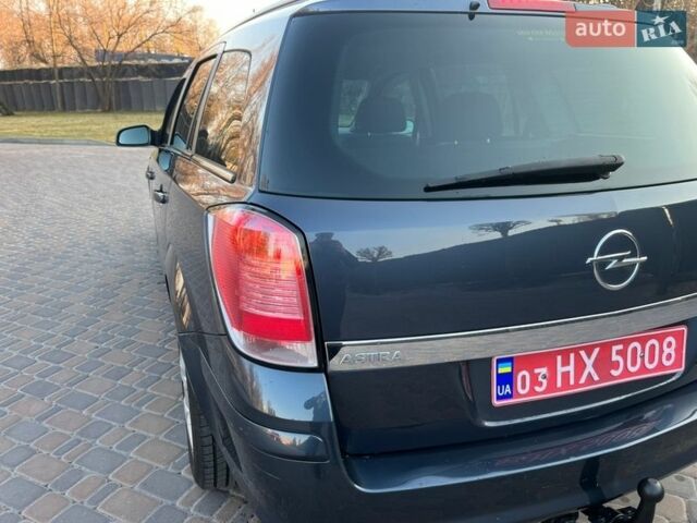 Синий Опель Астра, объемом двигателя 0 л и пробегом 265 тыс. км за 5600 $, фото 12 на Automoto.ua