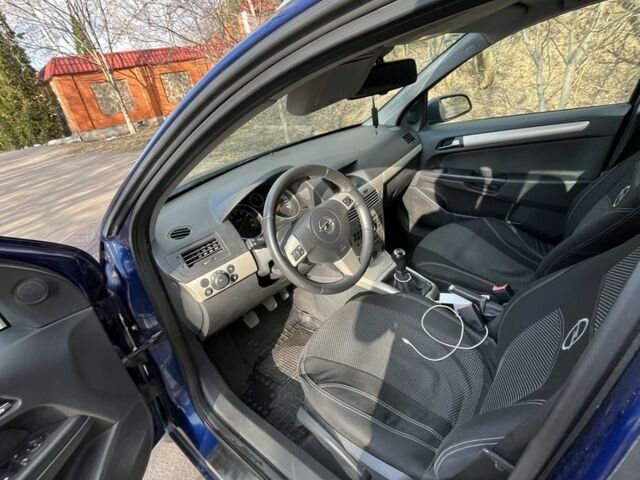 Синий Опель Астра, объемом двигателя 1.6 л и пробегом 247 тыс. км за 5500 $, фото 22 на Automoto.ua