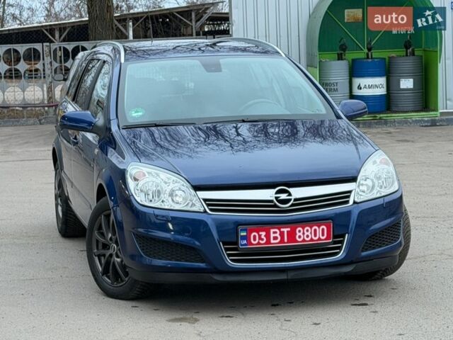 Синий Опель Астра, объемом двигателя 1.8 л и пробегом 203 тыс. км за 5200 $, фото 4 на Automoto.ua