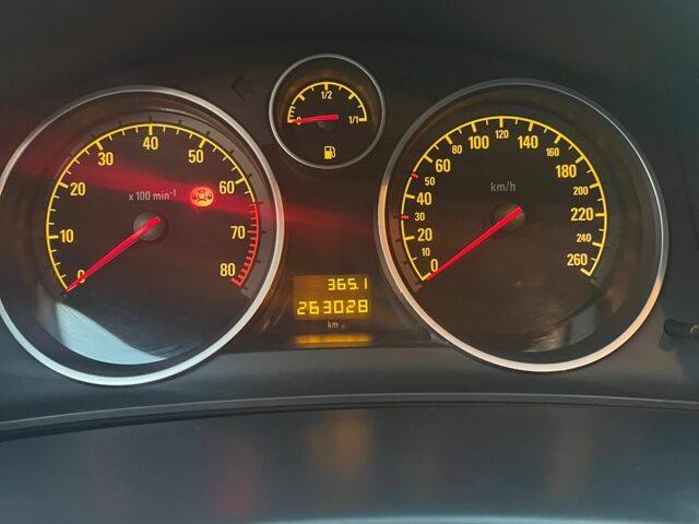 Синий Опель Астра, объемом двигателя 1.6 л и пробегом 263 тыс. км за 4700 $, фото 13 на Automoto.ua