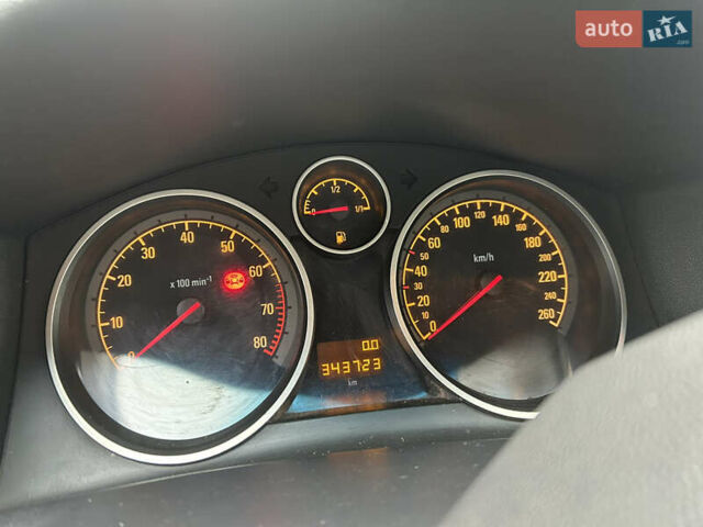 Синий Опель Астра, объемом двигателя 1.6 л и пробегом 343 тыс. км за 4500 $, фото 4 на Automoto.ua