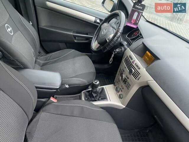 Синій Опель Астра, об'ємом двигуна 1.91 л та пробігом 244 тис. км за 4444 $, фото 22 на Automoto.ua