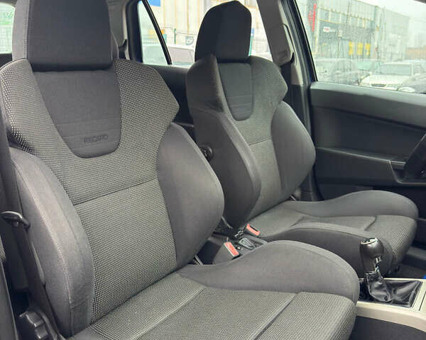 Синій Опель Астра, об'ємом двигуна 1.69 л та пробігом 274 тис. км за 5900 $, фото 31 на Automoto.ua