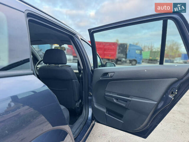 Синий Опель Астра, объемом двигателя 1.6 л и пробегом 260 тыс. км за 5750 $, фото 38 на Automoto.ua