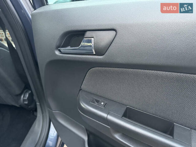 Синий Опель Астра, объемом двигателя 1.6 л и пробегом 260 тыс. км за 5750 $, фото 42 на Automoto.ua