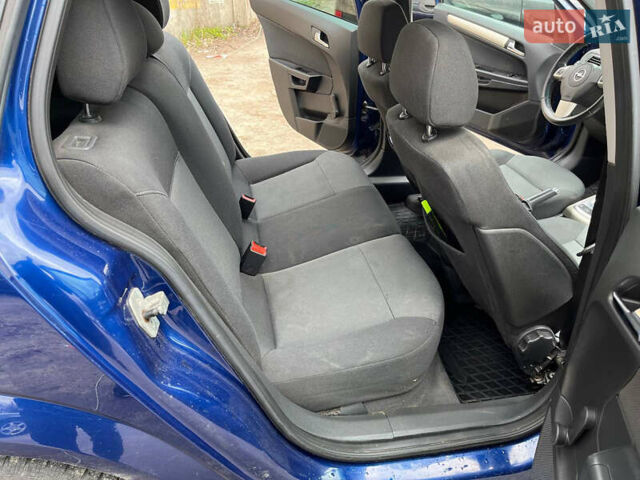 Синий Опель Астра, объемом двигателя 1.6 л и пробегом 298 тыс. км за 4700 $, фото 15 на Automoto.ua