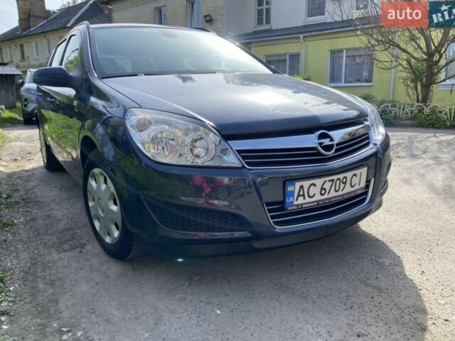 Синий Опель Астра, объемом двигателя 1.6 л и пробегом 256 тыс. км за 5000 $, фото 1 на Automoto.ua