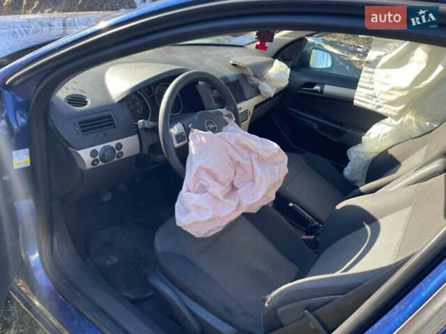 Синий Опель Астра, объемом двигателя 1.3 л и пробегом 233 тыс. км за 2300 $, фото 4 на Automoto.ua