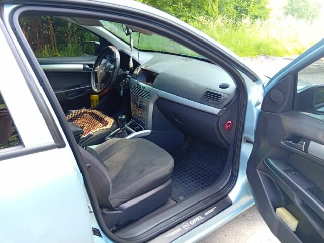 Синий Опель Астра, объемом двигателя 1.6 л и пробегом 265 тыс. км за 5700 $, фото 8 на Automoto.ua