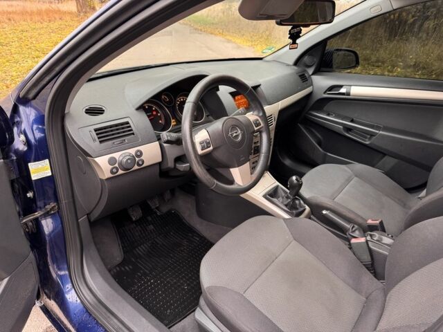 Синий Опель Астра, объемом двигателя 0 л и пробегом 354 тыс. км за 5200 $, фото 11 на Automoto.ua