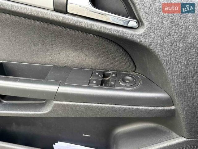 Опель Астра 2008 в Львове на Automoto.ua Синий Опель Астра, объемом двигателя 1.91 л и пробегом 333 тыс. км за 4850 $, фото 43 на Automoto.ua