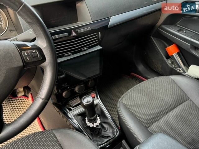 Синий Опель Астра, объемом двигателя 1.91 л и пробегом 198 тыс. км за 5400 $, фото 15 на Automoto.ua