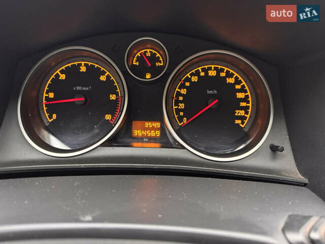 Синий Опель Астра, объемом двигателя 1.69 л и пробегом 354 тыс. км за 5200 $, фото 17 на Automoto.ua