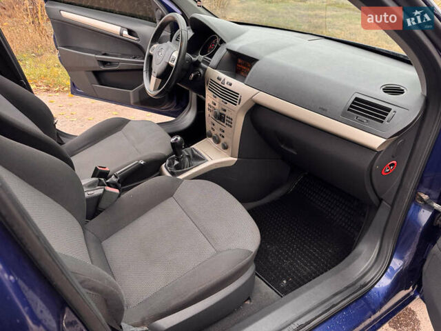 Синий Опель Астра, объемом двигателя 1.69 л и пробегом 354 тыс. км за 5200 $, фото 22 на Automoto.ua