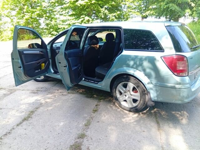 Синий Опель Астра, объемом двигателя 1.6 л и пробегом 265 тыс. км за 5700 $, фото 5 на Automoto.ua