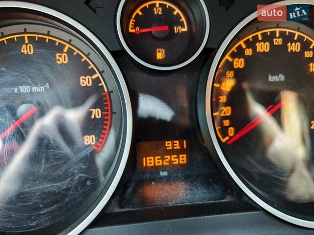 Синий Опель Астра, объемом двигателя 1.6 л и пробегом 187 тыс. км за 6000 $, фото 44 на Automoto.ua