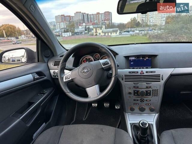 Опель Астра 2008 в Львове на Automoto.ua Синий Опель Астра, объемом двигателя 1.91 л и пробегом 333 тыс. км за 4850 $, фото 36 на Automoto.ua