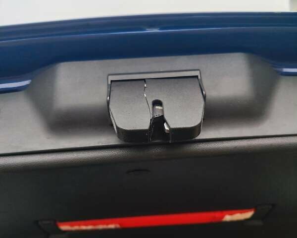 Синий Опель Астра, объемом двигателя 1.6 л и пробегом 187 тыс. км за 6000 $, фото 26 на Automoto.ua