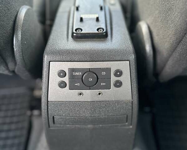 Синий Опель Астра, объемом двигателя 1.69 л и пробегом 257 тыс. км за 5800 $, фото 21 на Automoto.ua