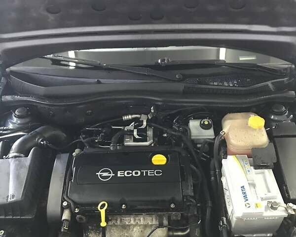 Синий Опель Астра, объемом двигателя 1.6 л и пробегом 279 тыс. км за 6200 $, фото 5 на Automoto.ua