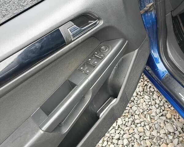 Синий Опель Астра, объемом двигателя 1.7 л и пробегом 330 тыс. км за 4400 $, фото 10 на Automoto.ua