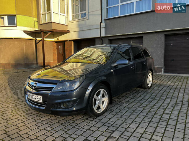 Синий Опель Астра, объемом двигателя 1.7 л и пробегом 243 тыс. км за 5600 $, фото 3 на Automoto.ua