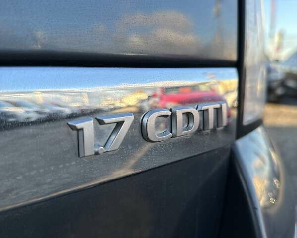 Синий Опель Астра, объемом двигателя 1.69 л и пробегом 257 тыс. км за 5800 $, фото 9 на Automoto.ua