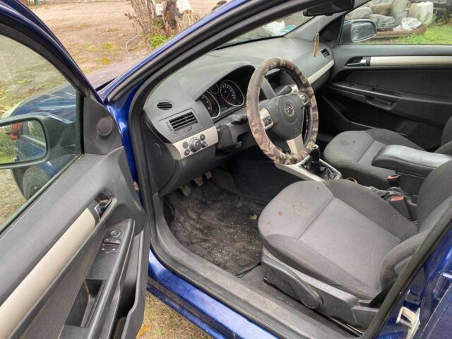 Синий Опель Астра, объемом двигателя 1.9 л и пробегом 300 тыс. км за 1800 $, фото 9 на Automoto.ua