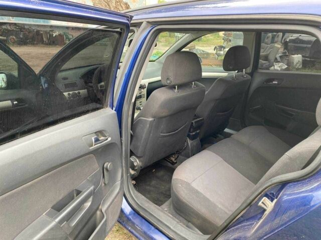 Синий Опель Астра, объемом двигателя 1.9 л и пробегом 300 тыс. км за 1800 $, фото 10 на Automoto.ua