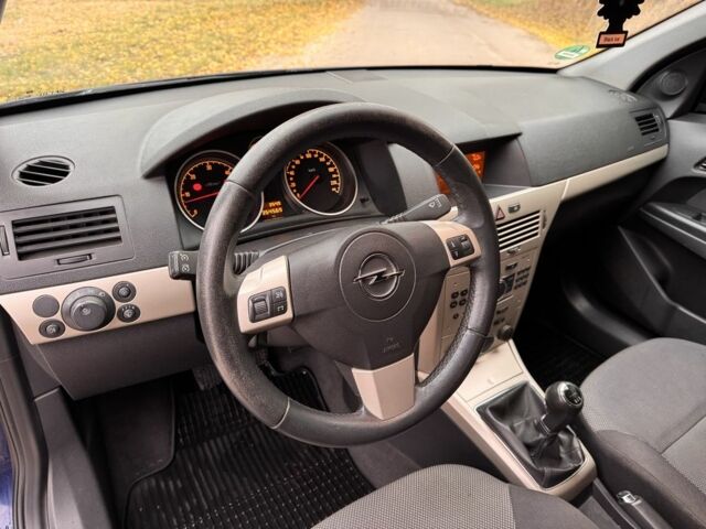 Синий Опель Астра, объемом двигателя 0 л и пробегом 354 тыс. км за 5200 $, фото 13 на Automoto.ua