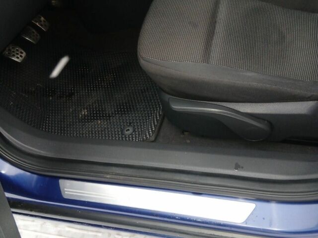 Синий Опель Астра, объемом двигателя 1.7 л и пробегом 317 тыс. км за 4600 $, фото 6 на Automoto.ua