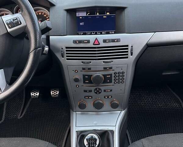 Опель Астра 2008 в Львове на Automoto.ua Синий Опель Астра, объемом двигателя 1.91 л и пробегом 333 тыс. км за 4850 $, фото 38 на Automoto.ua