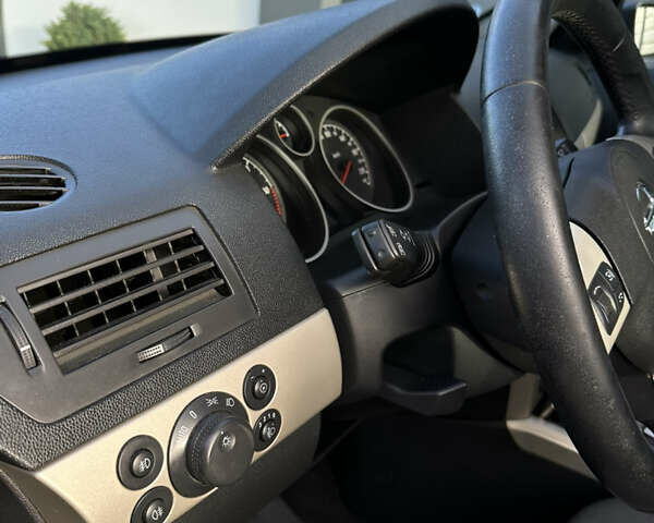 Синий Опель Астра, объемом двигателя 1.9 л и пробегом 260 тыс. км за 5700 $, фото 12 на Automoto.ua