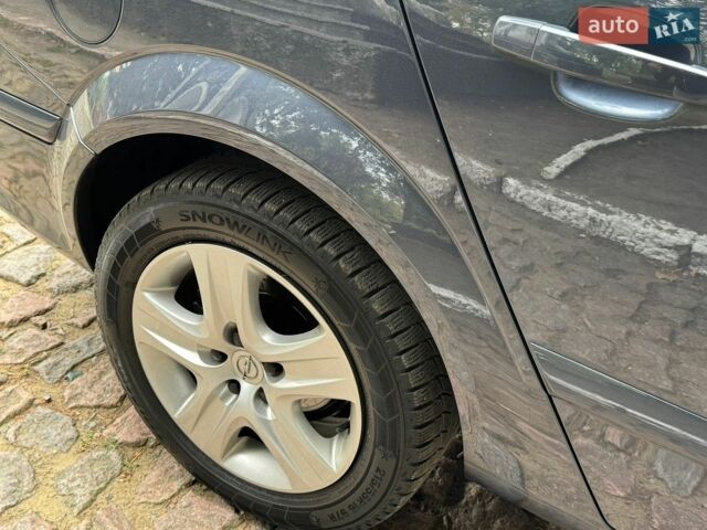 Синій Опель Астра, об'ємом двигуна 1.7 л та пробігом 275 тис. км за 5800 $, фото 15 на Automoto.ua