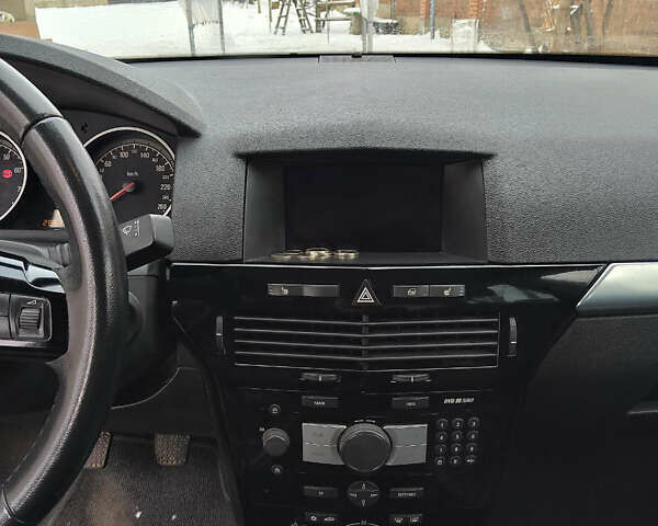 Синий Опель Астра, объемом двигателя 1.6 л и пробегом 280 тыс. км за 5700 $, фото 16 на Automoto.ua