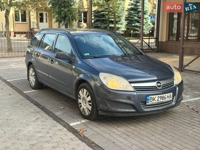 Синий Опель Астра, объемом двигателя 1.7 л и пробегом 344 тыс. км за 4200 $, фото 2 на Automoto.ua