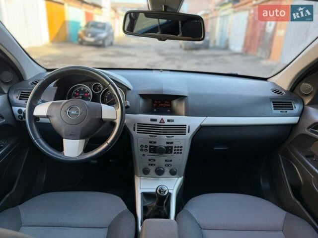 Синій Опель Астра, об'ємом двигуна 1.8 л та пробігом 215 тис. км за 6250 $, фото 25 на Automoto.ua