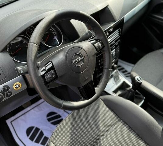 Синій Опель Астра, об'ємом двигуна 1.6 л та пробігом 245 тис. км за 5499 $, фото 14 на Automoto.ua